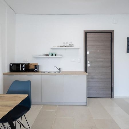 Hip And Fun Apt B Athena Bagian luar foto