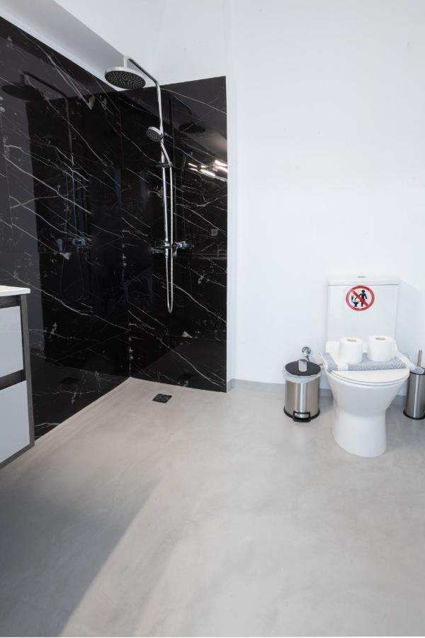 Hip And Fun Apt B Athena Bagian luar foto