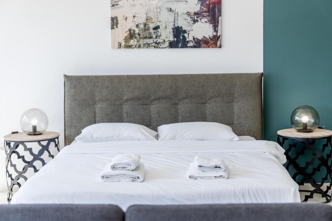 Hip And Fun Apt B Athena Bagian luar foto