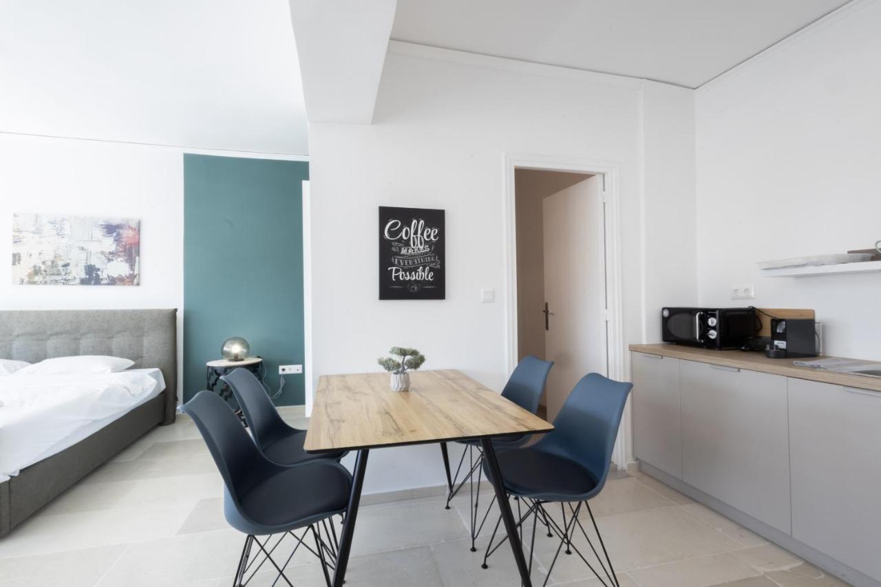 Hip And Fun Apt B Athena Bagian luar foto